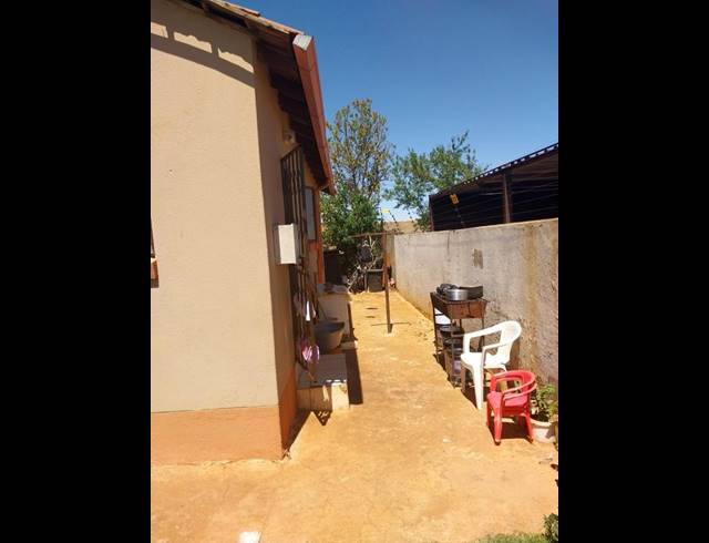 2 BEDROOM HOUSE FOR SALE IN DAWN PARK